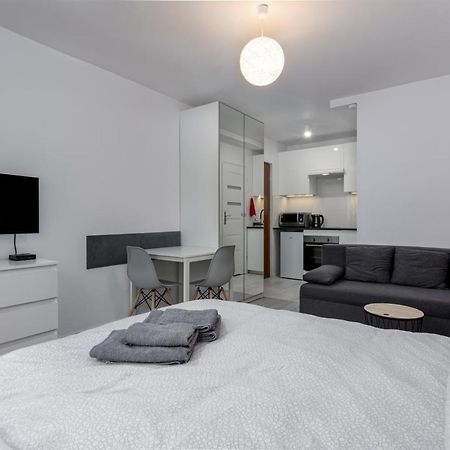 Andersena Modern  Lägenhet Warszawa Exteriör bild